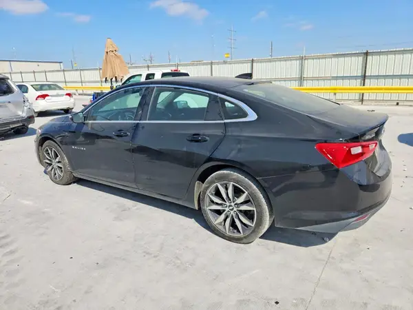 1G1ZD5ST4JF280383 2018 CHEVROLET MALIBU - Image 2