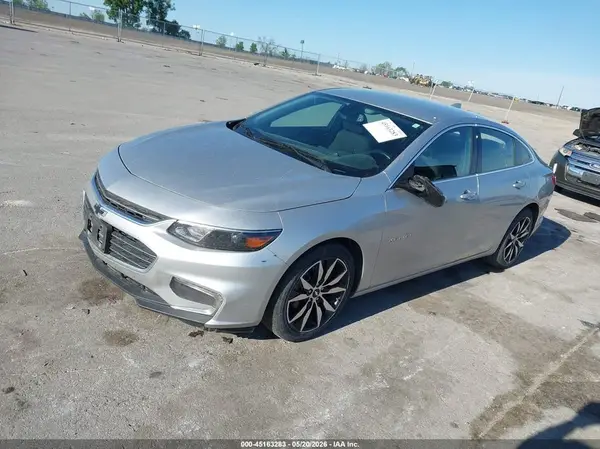 1G1ZD5ST4JF292632 2018 CHEVROLET MALIBU - Image 2