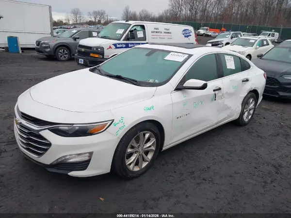 1G1ZD5ST4KF105570 2019 CHEVROLET MALIBU - Image 2