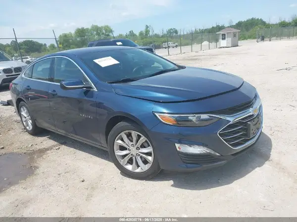1G1ZD5ST4KF105973 2019 CHEVROLET MALIBU - Image 1