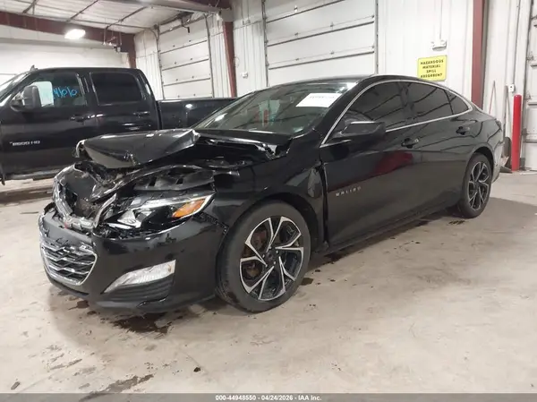 1G1ZD5ST4KF113992 2019 CHEVROLET MALIBU - Image 2