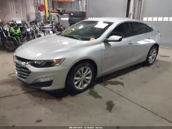 1G1ZD5ST4KF115905 2019 CHEVROLET MALIBU - Image 2
