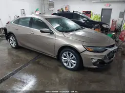 1G1ZD5ST4KF122403 2019 CHEVROLET MALIBU