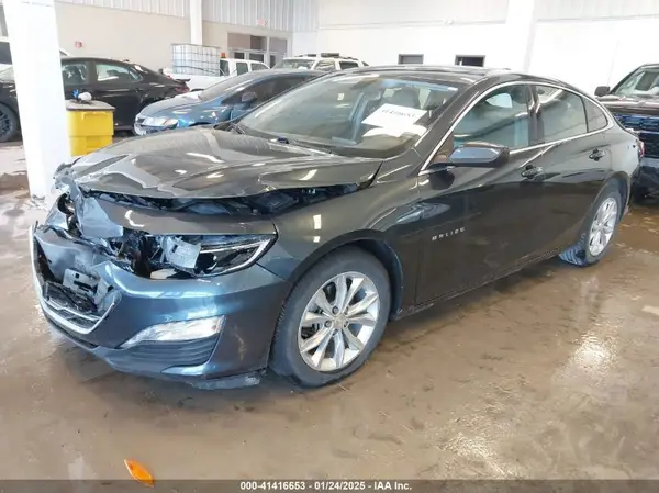 1G1ZD5ST4KF126483 2019 CHEVROLET MALIBU - Image 2