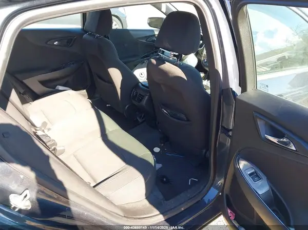 1G1ZD5ST4KF133479 2019 CHEVROLET MALIBU - Image 8