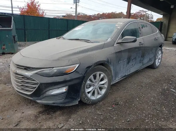 1G1ZD5ST4KF134809 2019 CHEVROLET MALIBU - Image 2