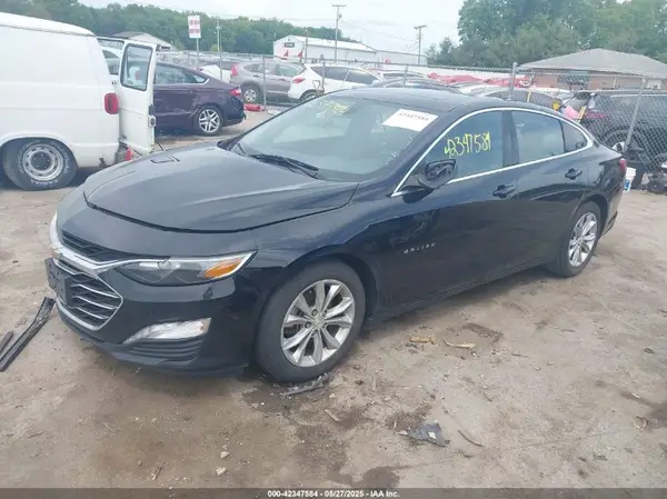1G1ZD5ST4KF139217 2019 CHEVROLET MALIBU - Image 2