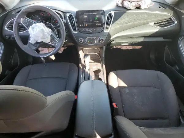 1G1ZD5ST4KF142957 2019 CHEVROLET MALIBU - Image 8