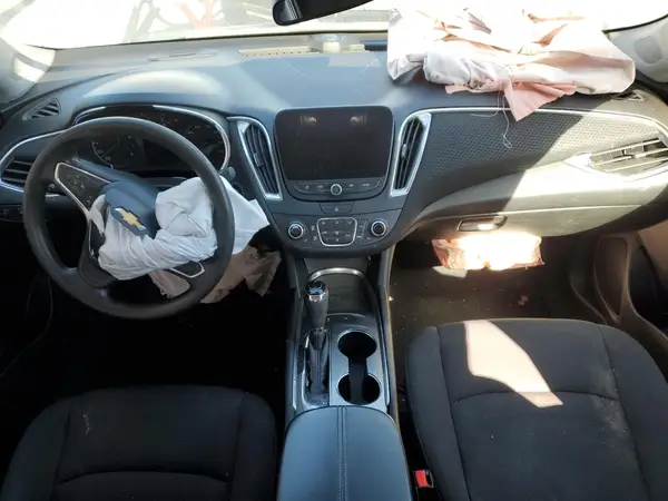 1G1ZD5ST4KF144465 2019 CHEVROLET MALIBU - Image 8