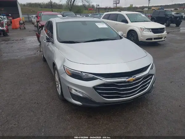1G1ZD5ST4KF145602 2019 CHEVROLET MALIBU - Image 1