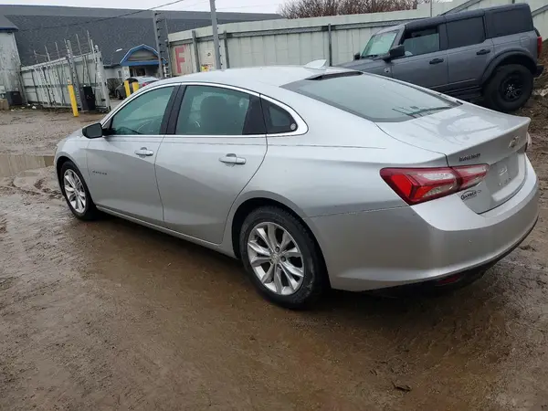 1G1ZD5ST4KF149973 2019 CHEVROLET MALIBU - Image 2