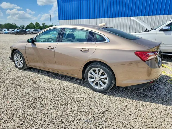 1G1ZD5ST4KF151626 2019 CHEVROLET MALIBU - Image 2