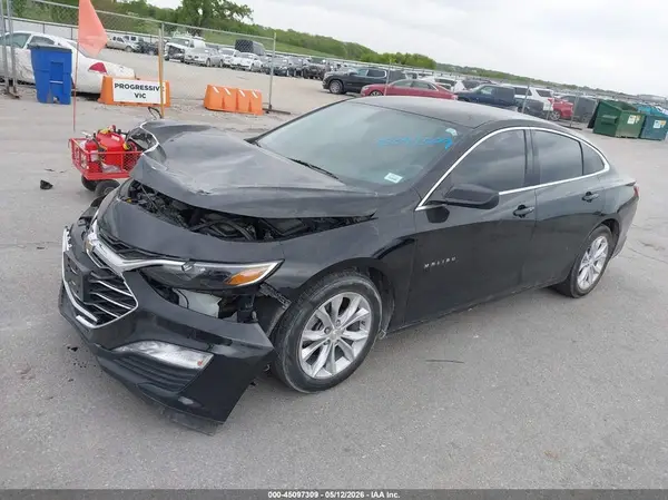 1G1ZD5ST4KF151979 2019 CHEVROLET MALIBU - Image 2
