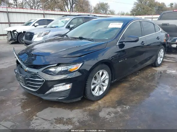 1G1ZD5ST4KF152310 2019 CHEVROLET MALIBU - Image 2