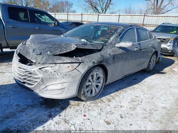 1G1ZD5ST4KF152761 2019 CHEVROLET MALIBU - Image 2