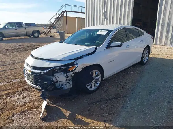 1G1ZD5ST4KF155823 2019 CHEVROLET MALIBU - Image 2