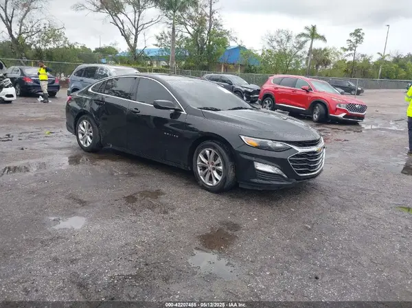 1G1ZD5ST4KF161900 2019 CHEVROLET MALIBU - Image 1