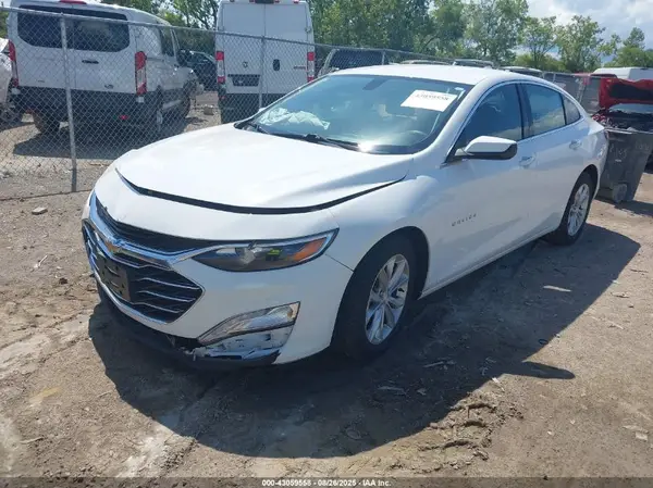 1G1ZD5ST4KF171567 2019 CHEVROLET MALIBU - Image 2