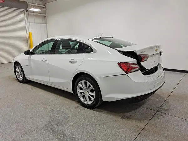 1G1ZD5ST4KF183797 2019 CHEVROLET MALIBU - Image 2