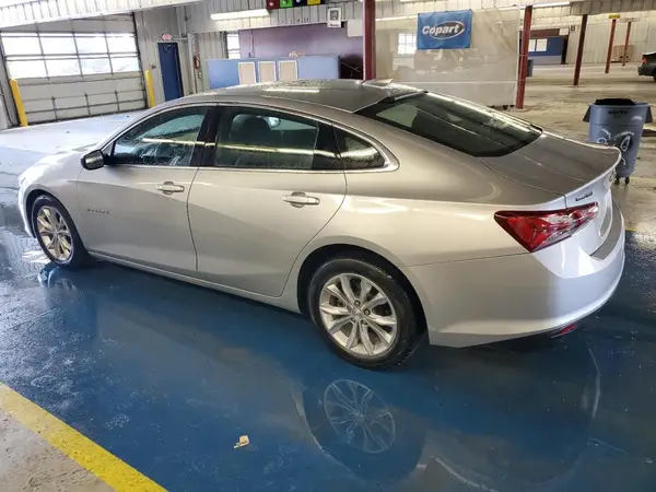 1G1ZD5ST4KF186179 2019 CHEVROLET MALIBU - Image 2