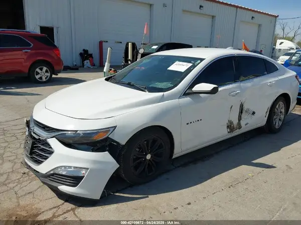 1G1ZD5ST4KF189616 2019 CHEVROLET MALIBU - Image 2