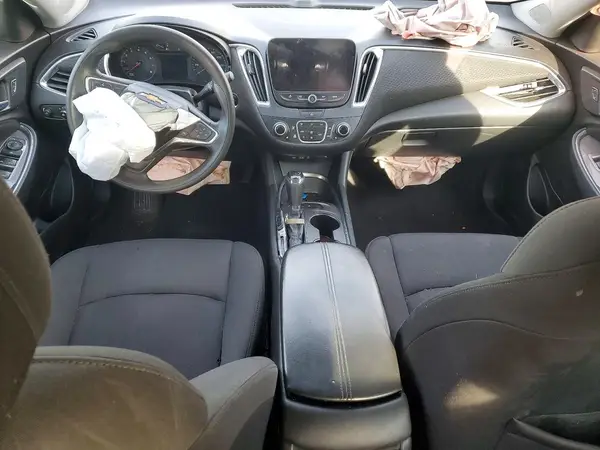 1G1ZD5ST4KF212554 2019 CHEVROLET MALIBU - Image 8