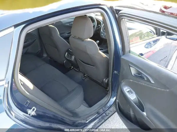 1G1ZD5ST4KF226972 2019 CHEVROLET MALIBU - Image 8