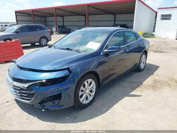 1G1ZD5ST4KF227068 2019 CHEVROLET MALIBU - Image 2