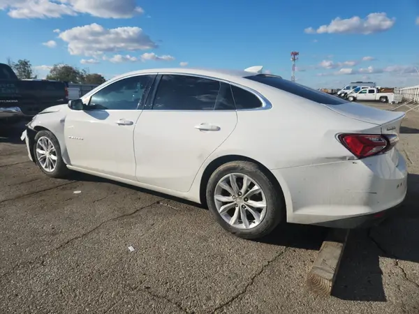 1G1ZD5ST4LF035389 2020 CHEVROLET MALIBU - Image 2