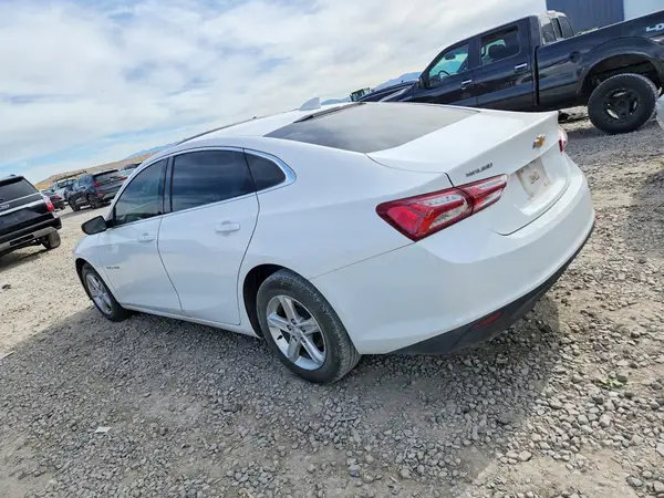 1G1ZD5ST4LF058784 2020 CHEVROLET MALIBU - Image 2