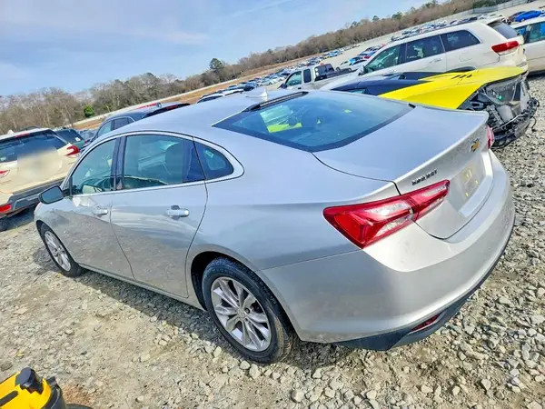 1G1ZD5ST4LF061474 2020 CHEVROLET MALIBU - Image 2