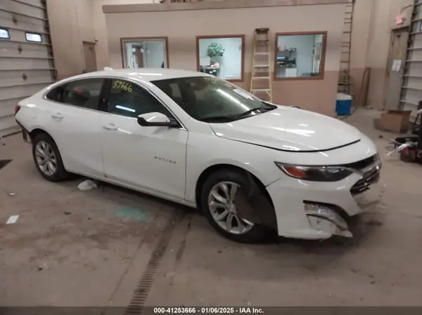 1G1ZD5ST4LF070661 2020 CHEVROLET MALIBU - Image 1