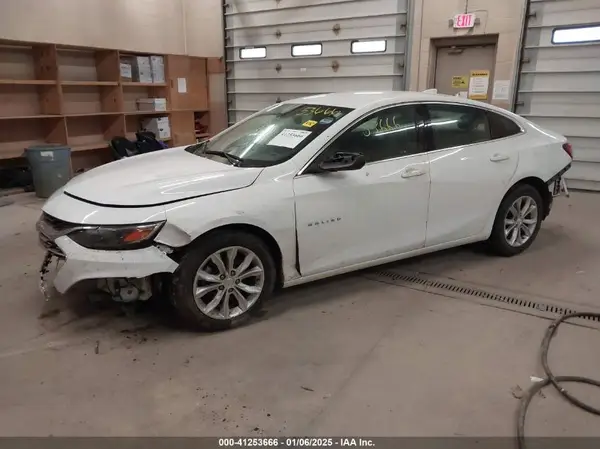 1G1ZD5ST4LF070661 2020 CHEVROLET MALIBU - Image 2