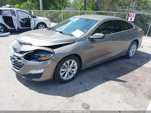 1G1ZD5ST4LF073012 2020 CHEVROLET MALIBU - Image 2