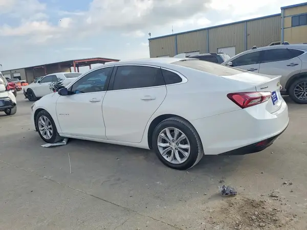 1G1ZD5ST4LF081076 2020 CHEVROLET MALIBU - Image 2