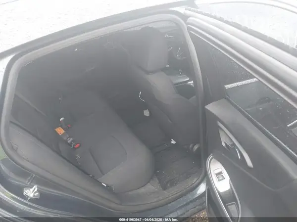 1G1ZD5ST4LF083166 2020 CHEVROLET MALIBU - Image 8