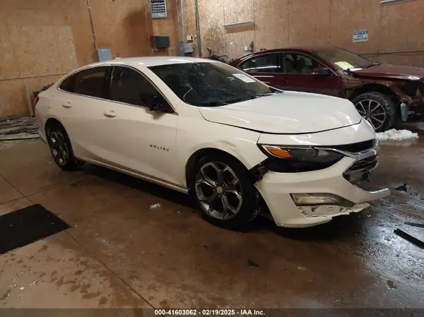 1G1ZD5ST4LF111810 2020 CHEVROLET MALIBU - Image 1