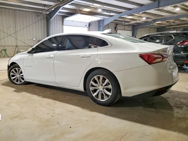 1G1ZD5ST4MF009747 2021 CHEVROLET MALIBU - Image 2