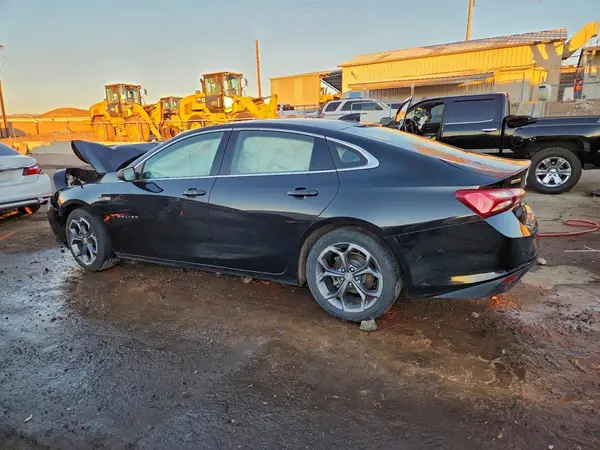 1G1ZD5ST4MF031733 2021 CHEVROLET MALIBU - Image 2
