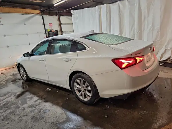 1G1ZD5ST4MF066093 2021 CHEVROLET MALIBU - Image 2