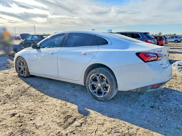 1G1ZD5ST4NF205527 2022 CHEVROLET MALIBU - Image 2