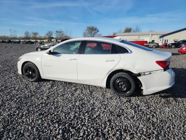 1G1ZD5ST4PF203702 2023 CHEVROLET MALIBU - Image 2