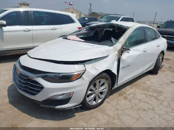 1G1ZD5ST4SF126371 2025 CHEVROLET MALIBU - Image 2