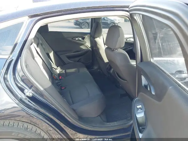 1G1ZD5ST5JF103471 2018 CHEVROLET MALIBU - Image 8