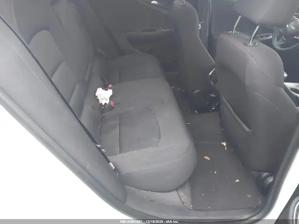 1G1ZD5ST5JF106404 2018 CHEVROLET MALIBU - Image 8