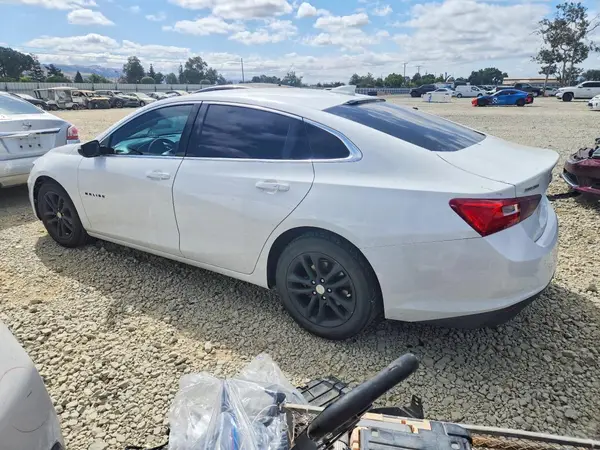 1G1ZD5ST5JF111912 2018 CHEVROLET MALIBU - Image 2