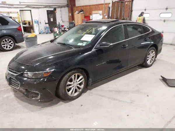 1G1ZD5ST5JF116995 2018 CHEVROLET MALIBU - Image 2