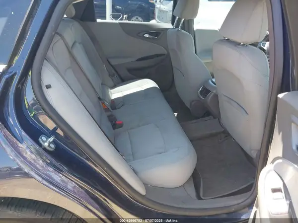 1G1ZD5ST5JF119427 2018 CHEVROLET MALIBU - Image 8