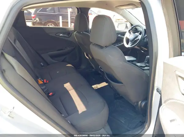 1G1ZD5ST5JF124692 2018 CHEVROLET MALIBU - Image 8