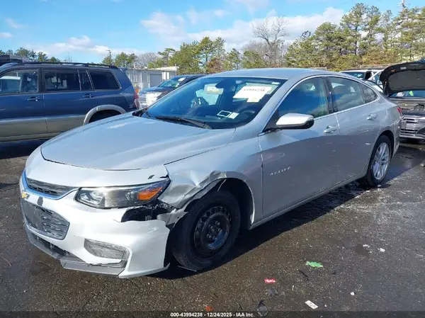 1G1ZD5ST5JF124773 2018 CHEVROLET MALIBU - Image 2